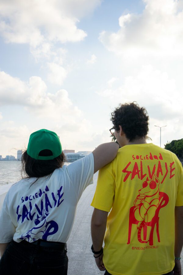 Playera tlacuache salvaje